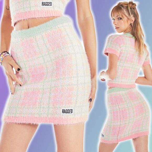 NWT THE RAGGED PRIEST Siren Fuzzy Plaid Knit Mini Bodycon Skirt Size Small Pink - Picture 1 of 6